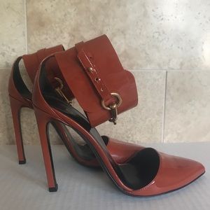 Gucci Ursula Patent Leather Ankle Cuff Pumps